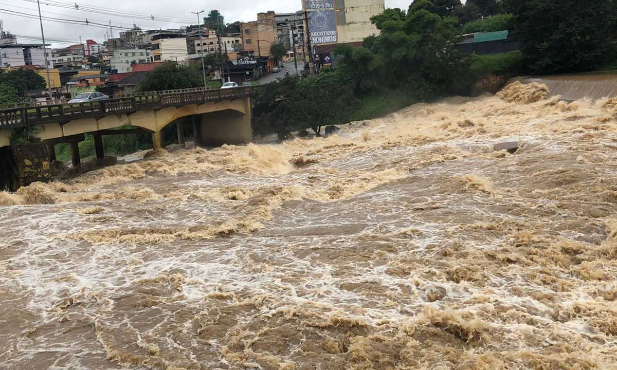 N Vel Do Rio Itapecerica Est Cm Acima Do Leito Normal Portal Gerais