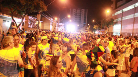 Blocos de Itaúna devem se inscrever para o carnaval de 2014