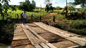 Ponte no Tamboril foi recuperada antes do Carnaval (Foto: PMD)