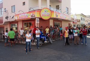 Os comerciantes alegam prejuízo (Foto: Divulgação/Sintram)