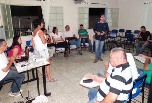 Reunião foi realizada com os vereadores e com o prefeito (Foto: Divulgação/Sintram)