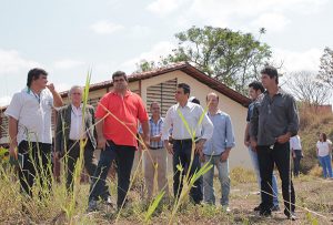 Tolentino pode conhecer de perto a realidade dos funcionários (Foto: Ellen Valadares)