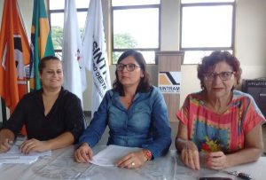 Advogada, Alessandra Santos, presidente Luciana Santos e vice-presidente do Sintram, Ivanete Ferreira. Foto: Isadora Santana