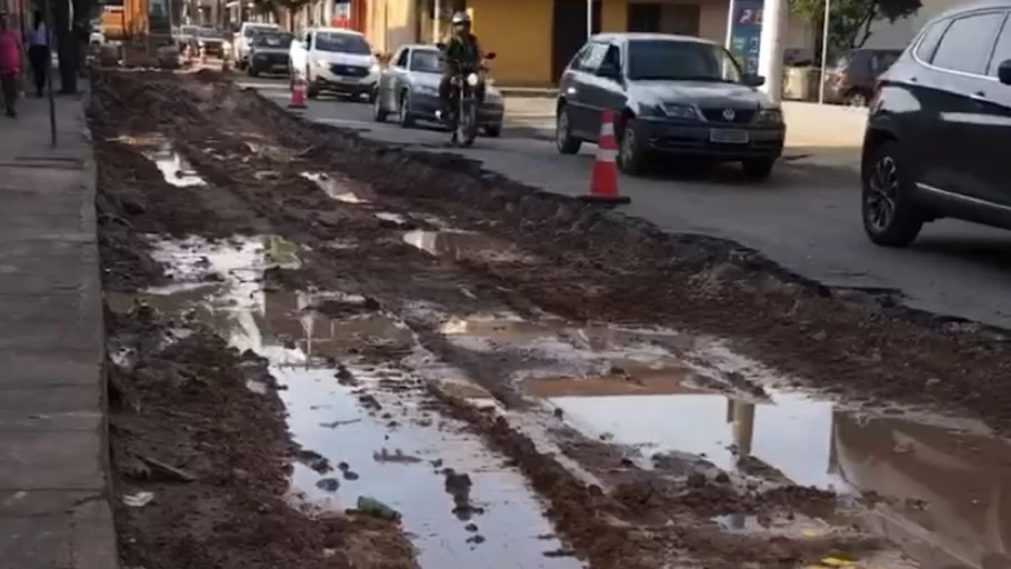 Audiência debate obras na Avenida Magalhães Pinto