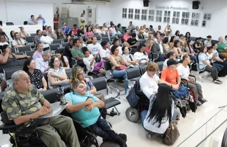 Câmara de Divinópolis evidencia Dia Nacional da Luta da Pessoa com Deficiência