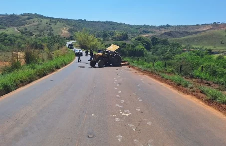 Homem morre ao capotar trator em Bambuí