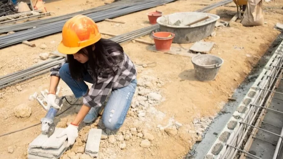 Retomada de Obras Escolares: Oportunidade Histórica para a Educação Básica