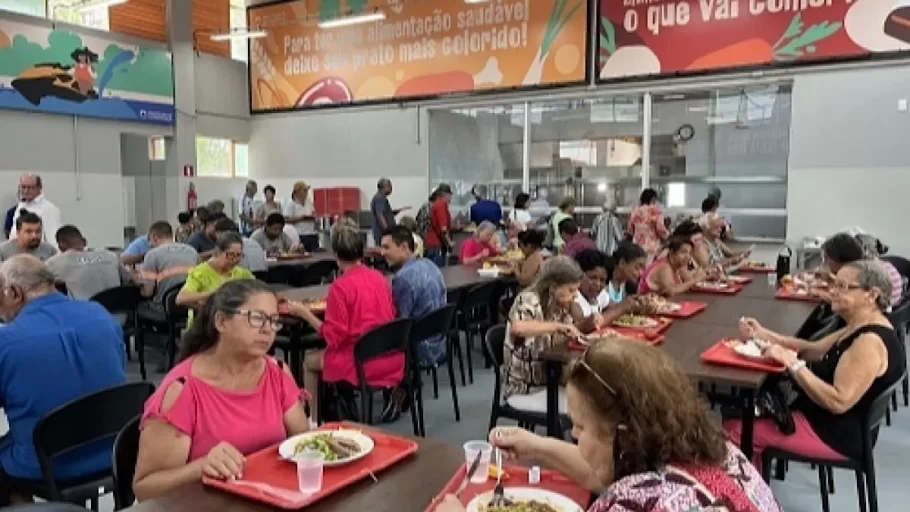 Restaurante popular é reinaugurado