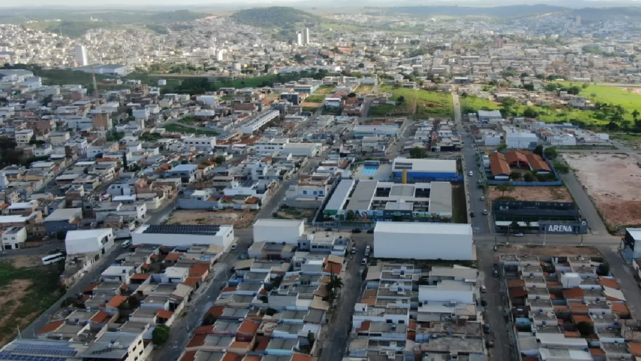 nova serrana eleita melhor cidade para negócios foto panoramica