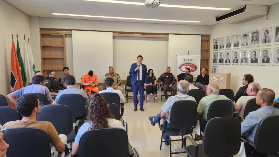 reunião da acasp debate alagamentos em divinópolis