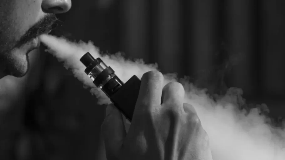 Proibição de cigarros eletrônicos é mantida pela Anvisa