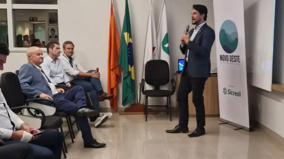 Café empresarial tem presença do secretário de Desenvolvimento Econômico de Minas Gerais