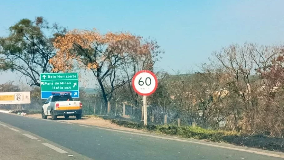 queimadas focos de incêndio rodovia