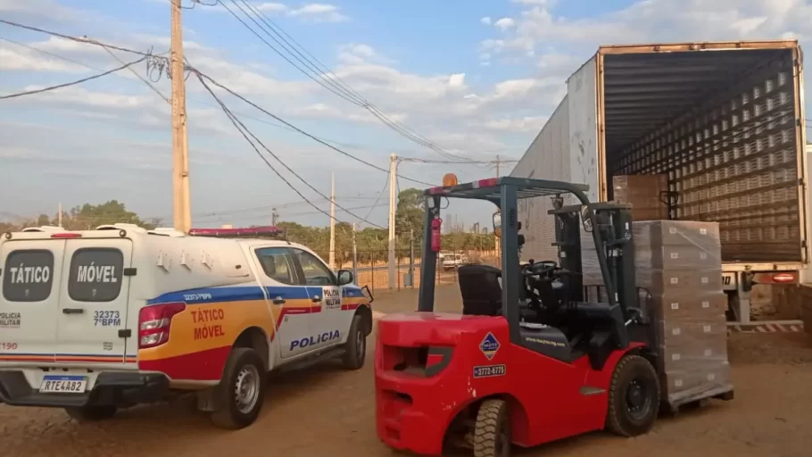 Cinco homens são presos por falsificação de sabão em pó em Bom Despacho