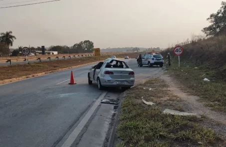 Acidente deixa cinco feridos na MG-050 em Divinópolis