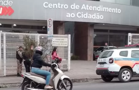 servidora divinópolis assaltada na porta do cac