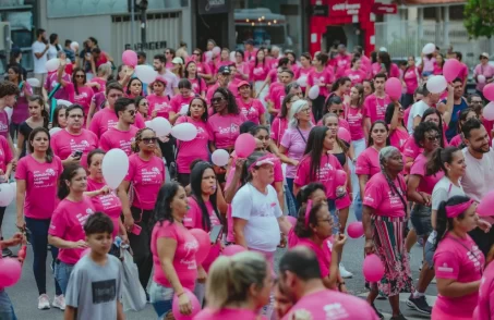 caminhada outubro rosa câncer de mama 2023