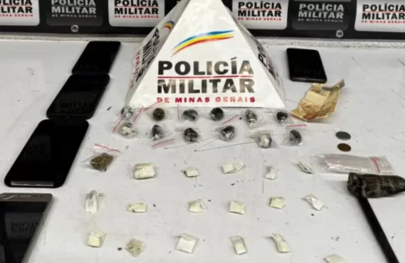 PM prende suspeitos de tele-entrega de drogas em Divinópolis