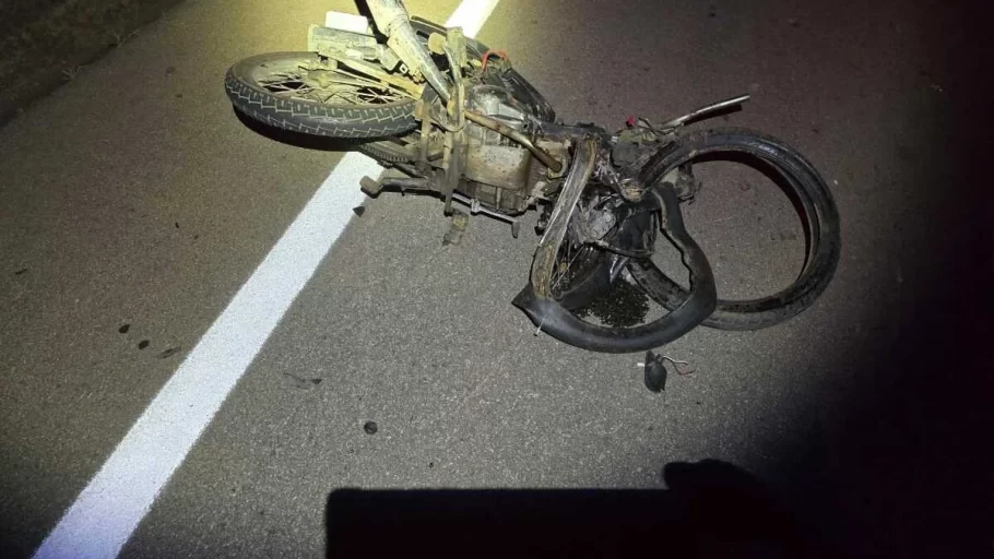 Acidente entre moto e caminhonete mata motociclista em Nova Serrana