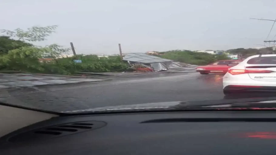 Chuva intensa deixa diversos incidentes em Divinópolis. (FOTO: Reprodução Redes Sociais)