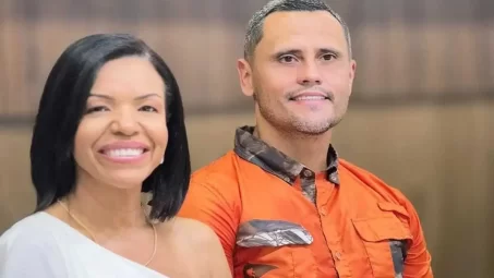 Gleidson Azevedo e Janete Aparecida tomam posse para segundo mandato como prefeito e vice de Divinópolis. (FOTO: Reprodução Redes Sociais)