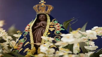 Imagem de Nossa Senhora Aparecida furtada em Pará de Minas é recuperada pela polícia.(FOTO: Reprodução Redes Sociais)