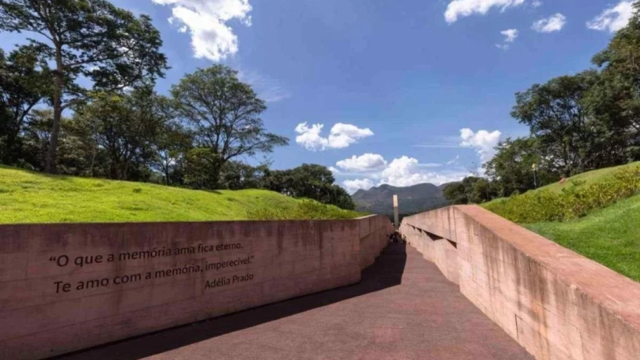 Memorial Brumadinho um símbolo de memória e justiça para as vítimas da tragédia.(FOTO: Reprodução Olhar Infinito)