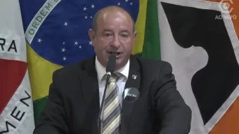 presidente da câmara de divinópolis israel da farmácia