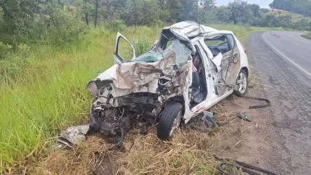 Homem morre em um acidente na BR-354 em Formiga.(FOTO: Divulgação Polícia Militar Rodoviária)